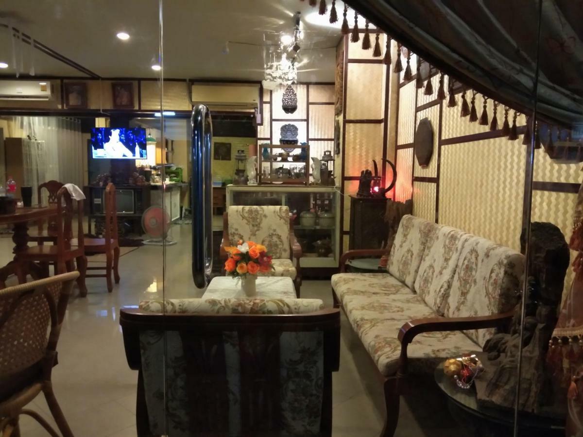 Ruan Ben Ja Don Mueang,Bangkok Hostel Banguecoque Exterior foto